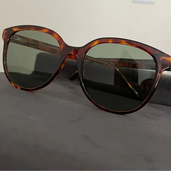 SAINT LAURENT Sunglasses - Picture 2 of 7